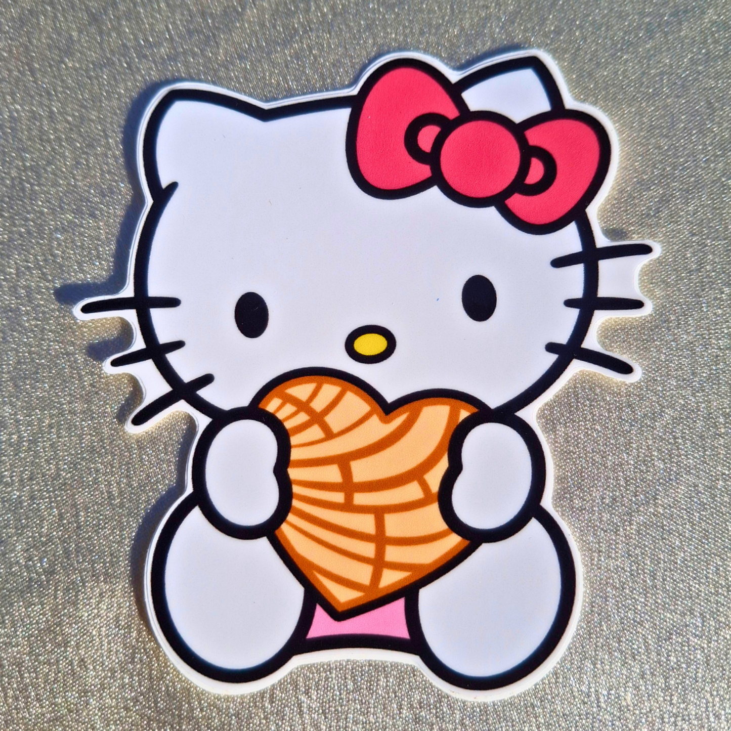 HELLO KITTY CONCHA STICKER