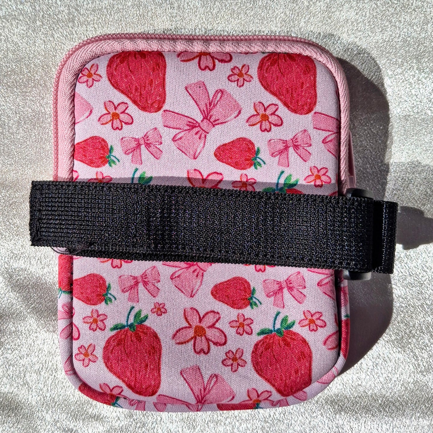 STRAWBERRIES & BOWS COQUETTE TUMBLER POUCH