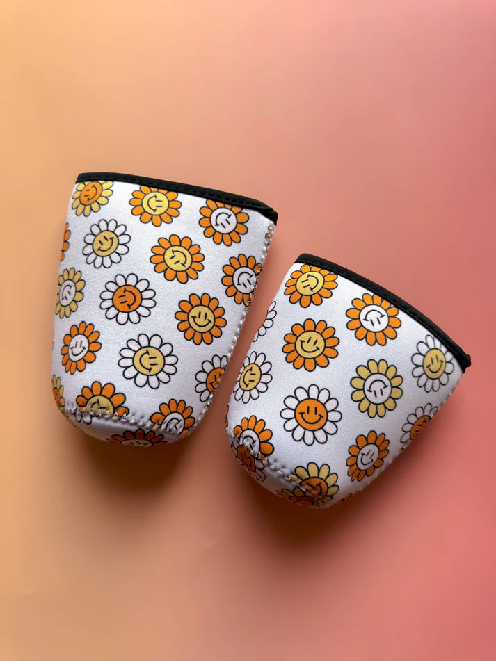 SMILEY FLOWERS CUP SLEEVE